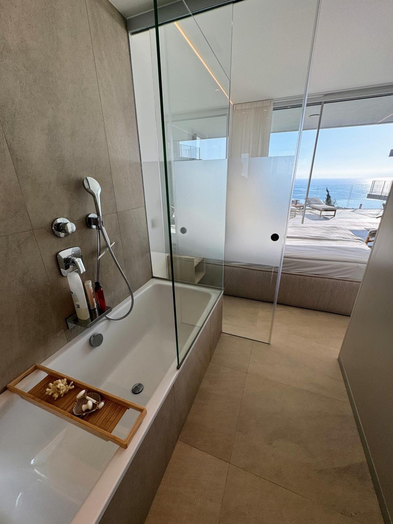 Med Two Luxury With Sea View Apartment