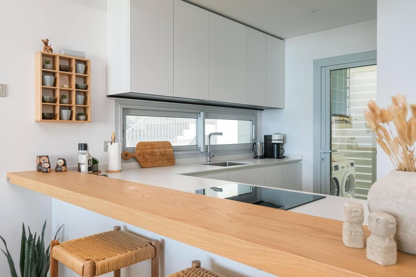 Med Two Luxury With Sea View